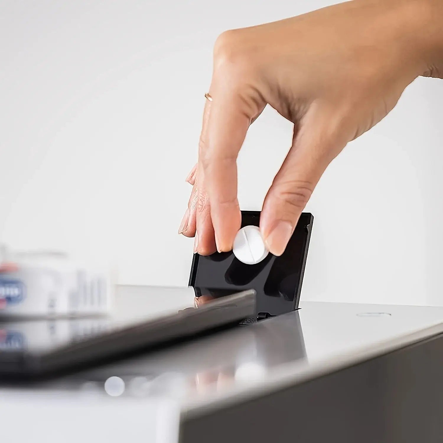 Coffee Machine Cleaning Tablets – Descaler for Espresso & Automatic Machines